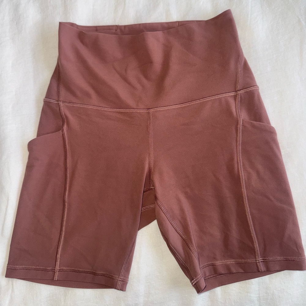 Lululemon align 6 inch High-Waisted Shorts - Mauve- with pockets